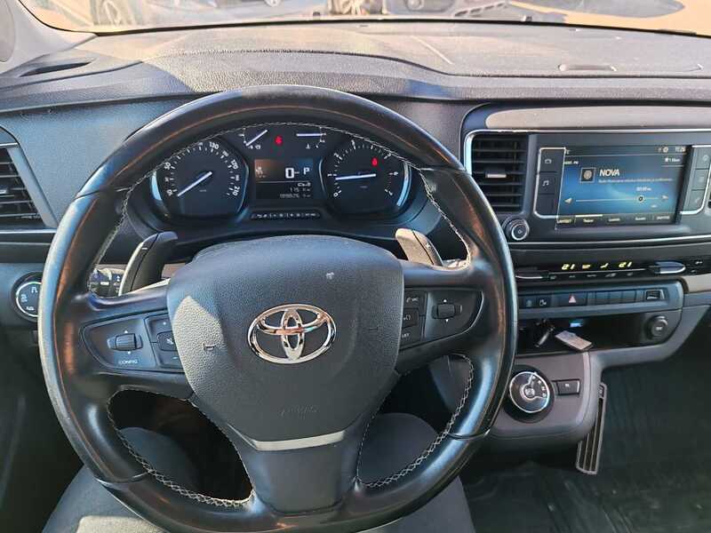 Toyota Proace Verso vaihtoauto