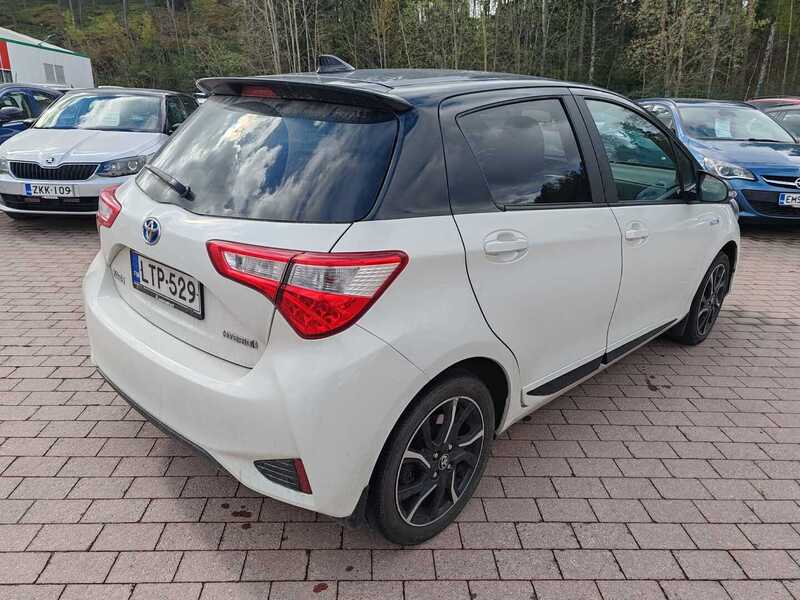 Toyota Yaris vaihtoauto
