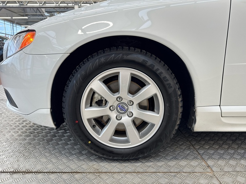 Volvo V70 vaihtoauto