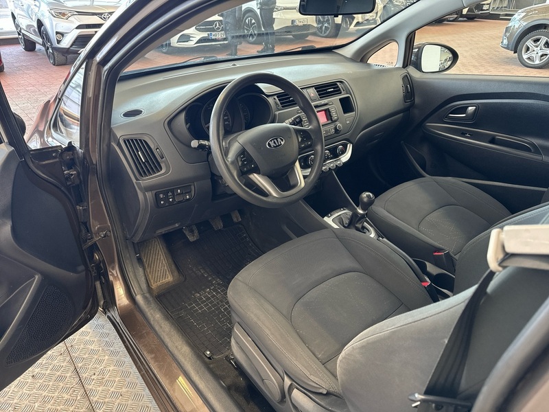 Kia Rio vaihtoauto