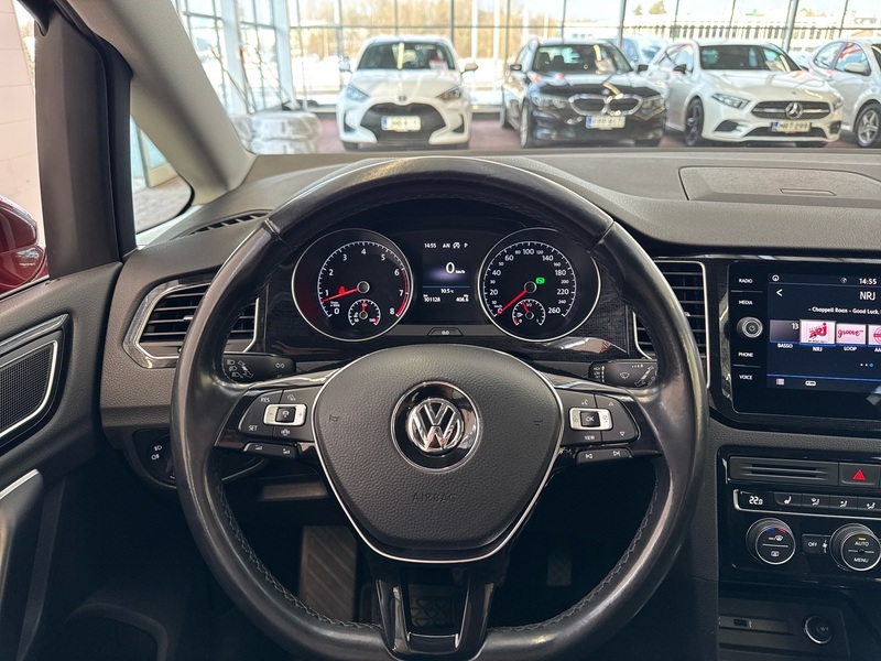 Volkswagen Golf Sportsvan vaihtoauto