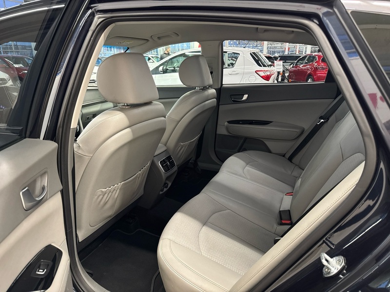 Kia Optima vaihtoauto