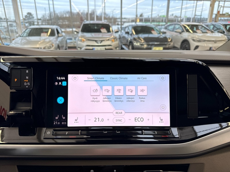 Volkswagen Multivan vaihtoauto