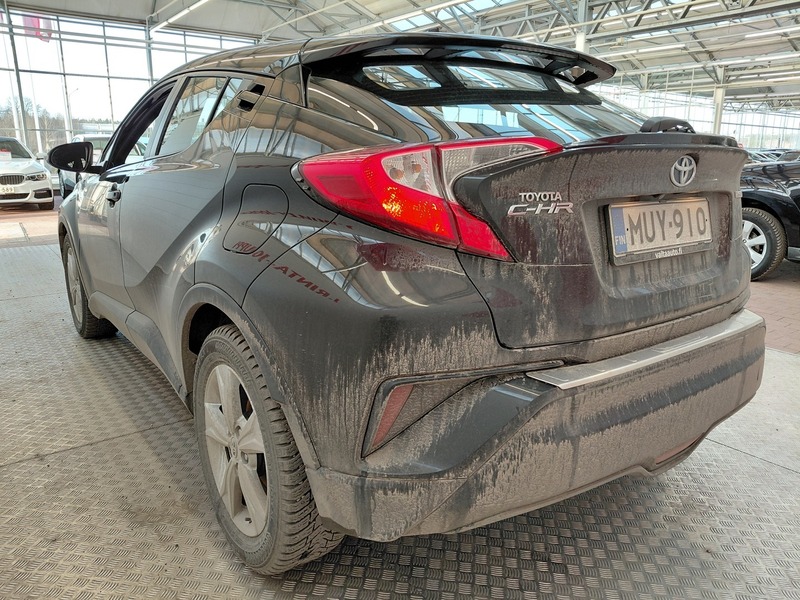Toyota C-HR vaihtoauto