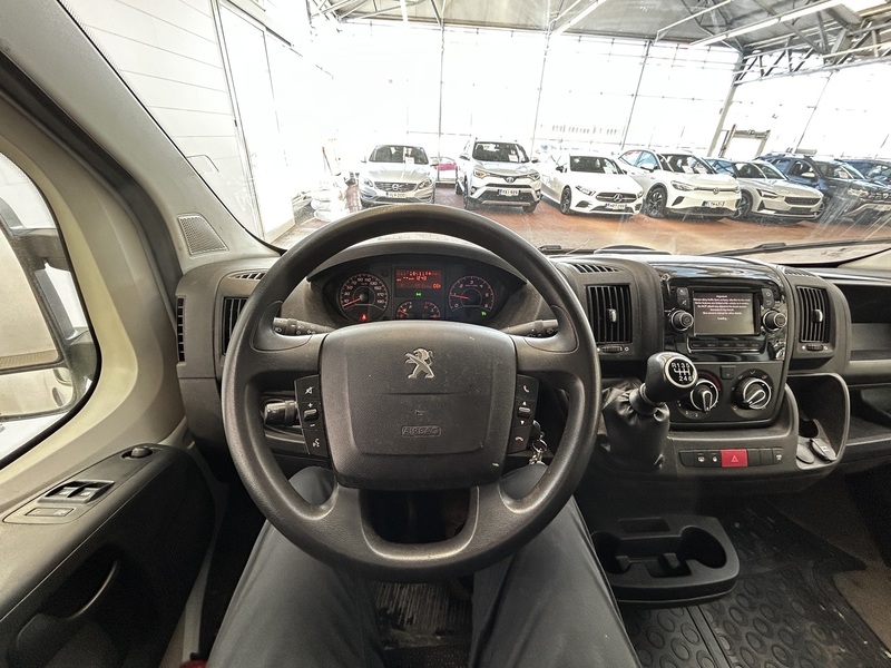 Peugeot Boxer vaihtoauto