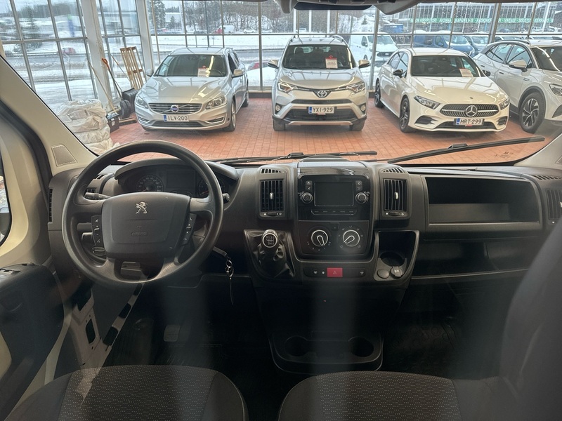 Peugeot Boxer vaihtoauto
