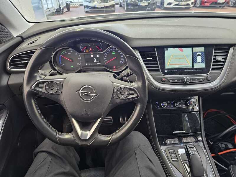 Opel Grandland X vaihtoauto