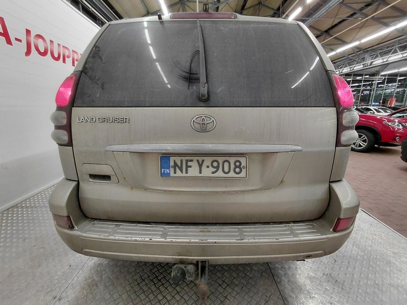 Toyota Land Cruiser vaihtoauto