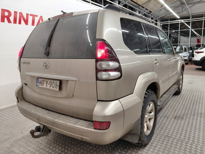 Toyota Land Cruiser vaihtoauto