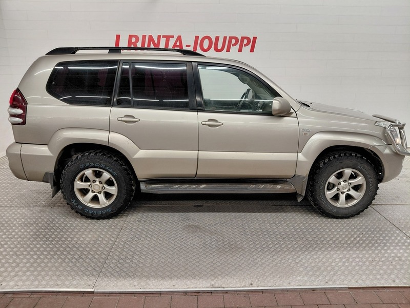 Toyota Land Cruiser vaihtoauto