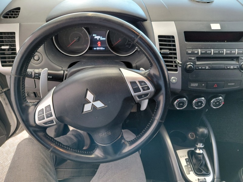 Mitsubishi Outlander vaihtoauto