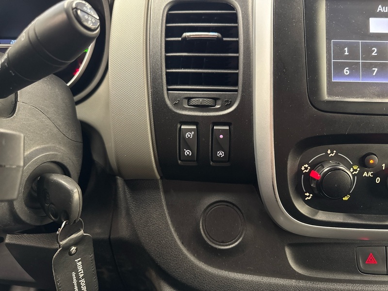 Nissan NV300 vaihtoauto