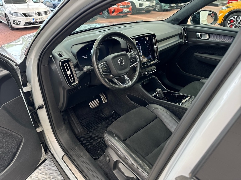 Volvo XC40 vaihtoauto