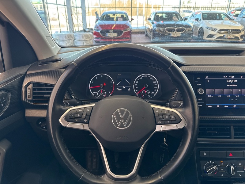 Volkswagen T-Cross vaihtoauto