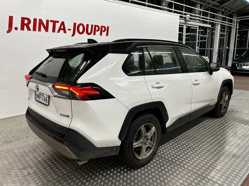 Toyota RAV4 vaihtoauto