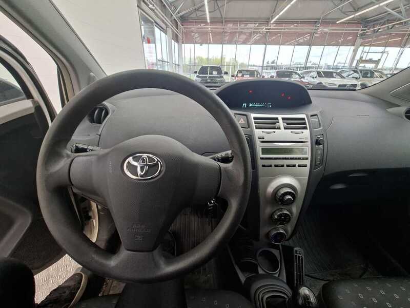 Toyota Yaris vaihtoauto