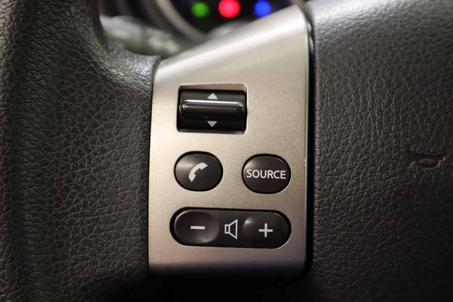 Nissan Tiida vaihtoauto