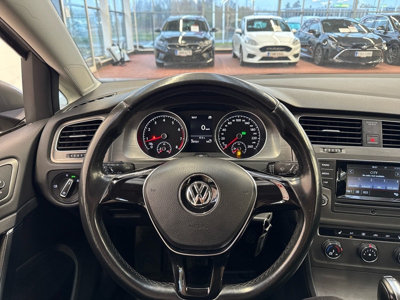 Volkswagen Golf vaihtoauto