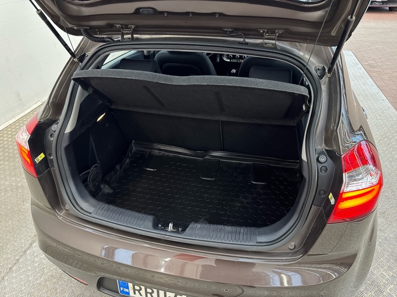 Kia Rio vaihtoauto