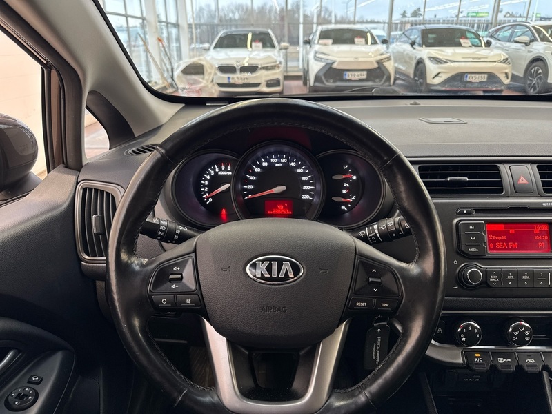 Kia Rio vaihtoauto