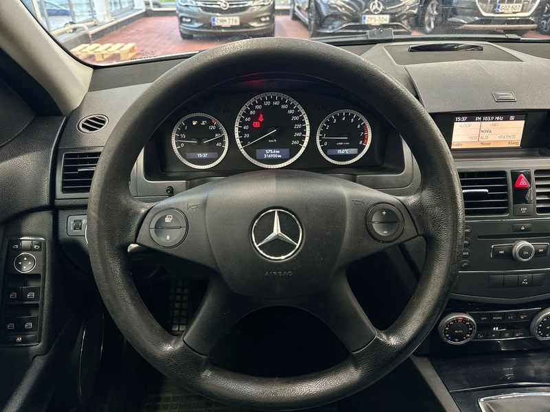 Mercedes-Benz C vaihtoauto