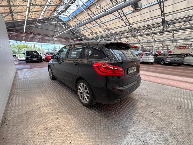 BMW 225 vaihtoauto