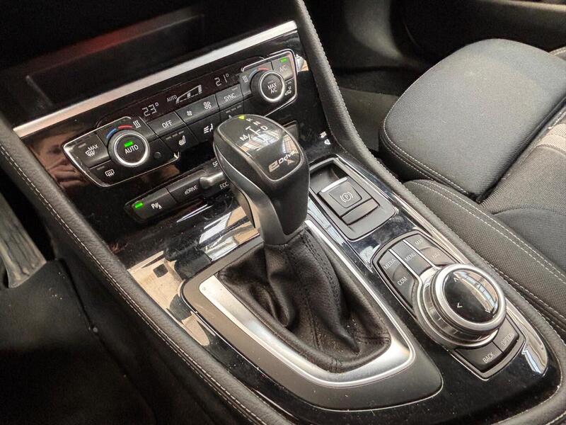 BMW 225 vaihtoauto