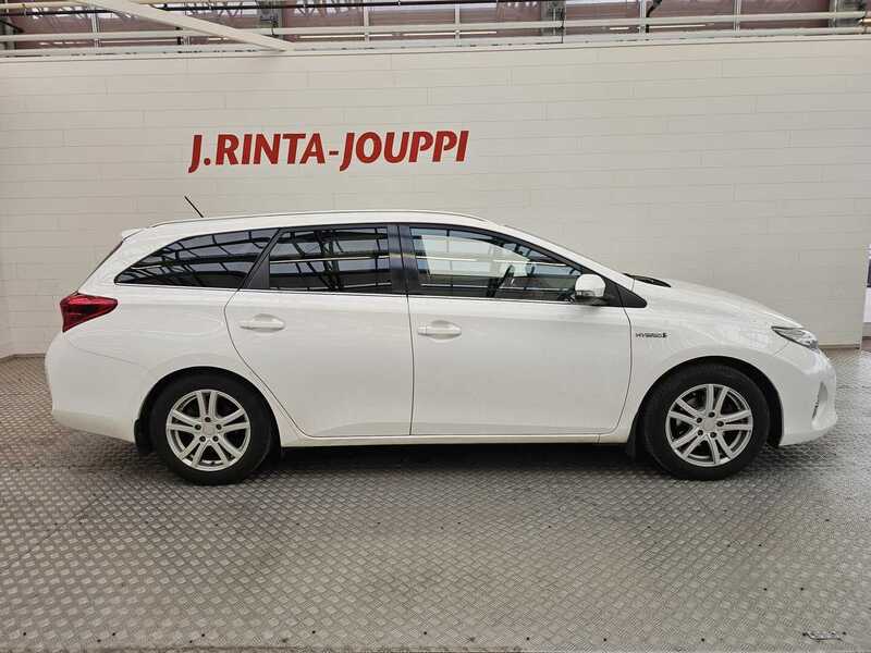 Toyota Auris vaihtoauto