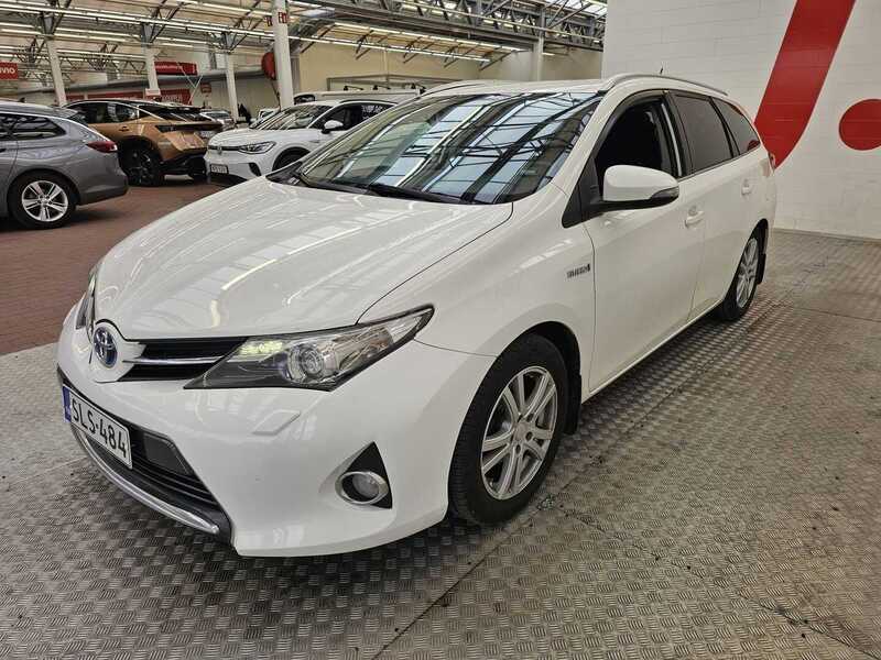 Toyota Auris vaihtoauto