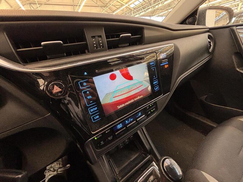 Toyota Auris vaihtoauto