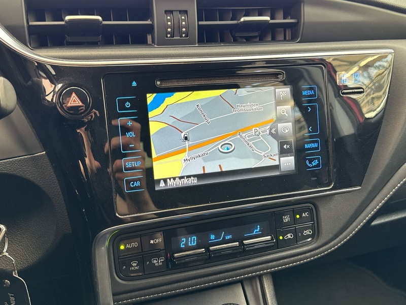 Toyota Auris vaihtoauto