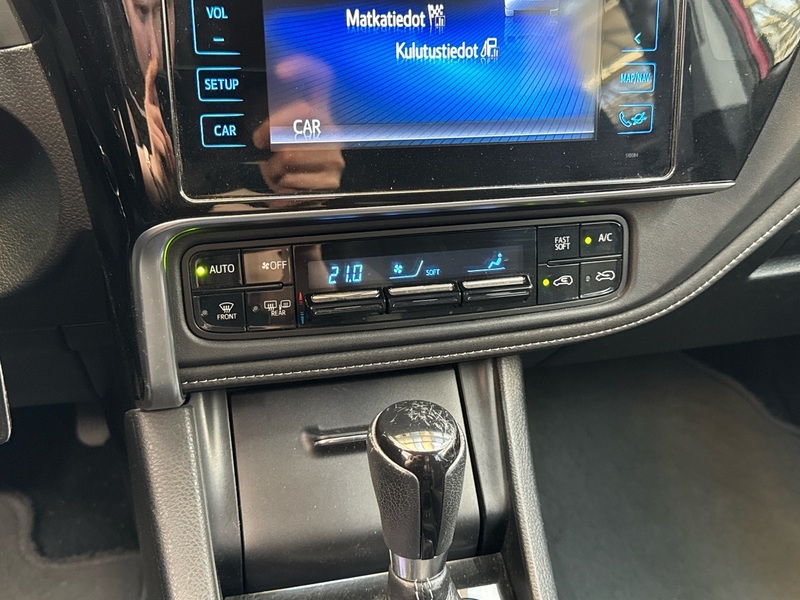 Toyota Auris vaihtoauto