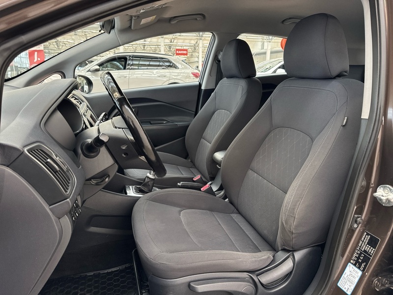 Kia Rio vaihtoauto