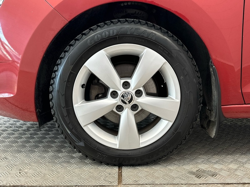 Skoda Rapid vaihtoauto