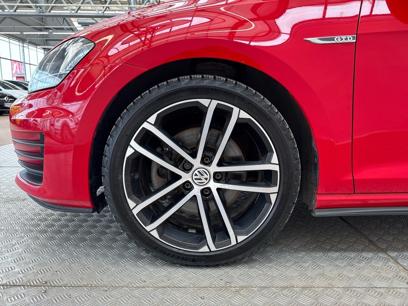 Volkswagen Golf vaihtoauto