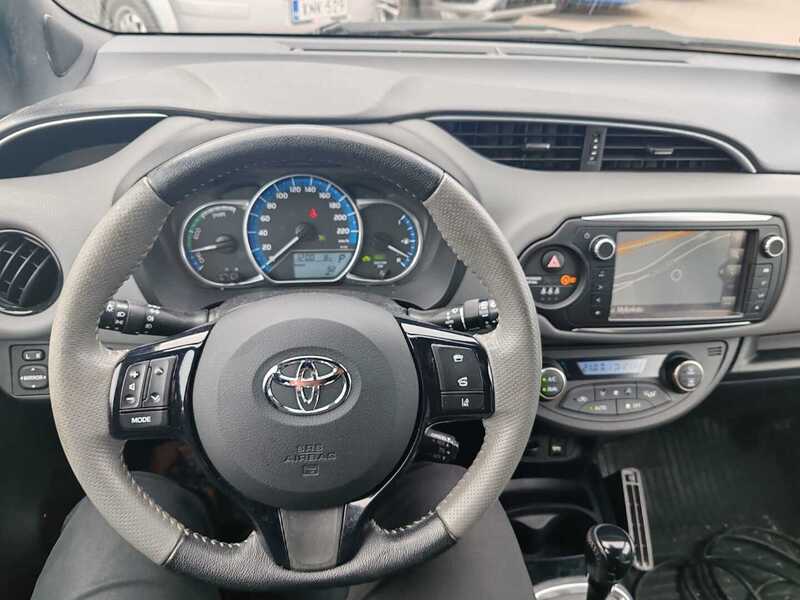 Toyota Yaris vaihtoauto