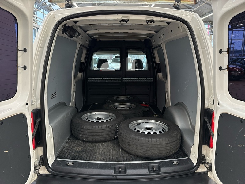 Volkswagen Caddy Maxi vaihtoauto