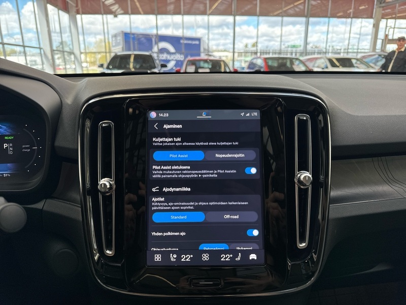 Volvo C40 vaihtoauto