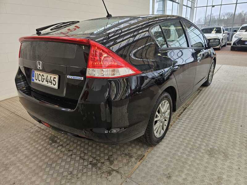 Honda Insight vaihtoauto