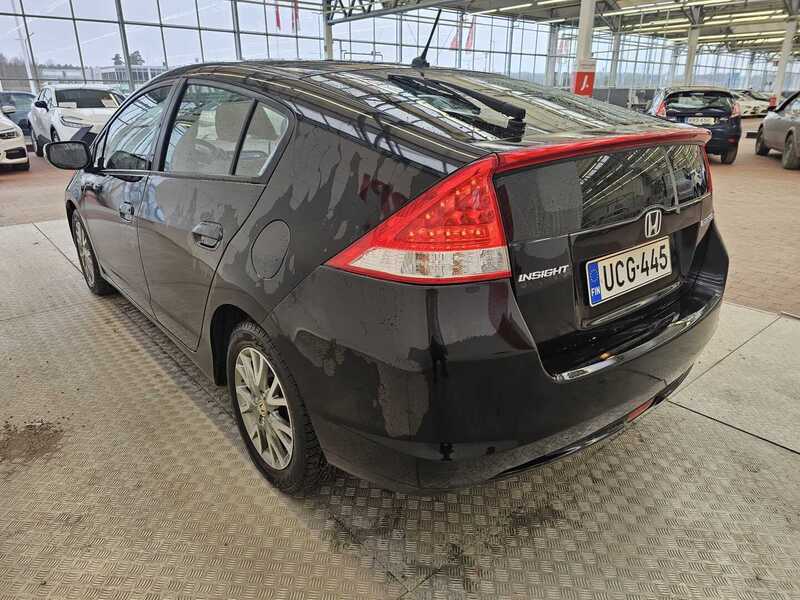 Honda Insight vaihtoauto