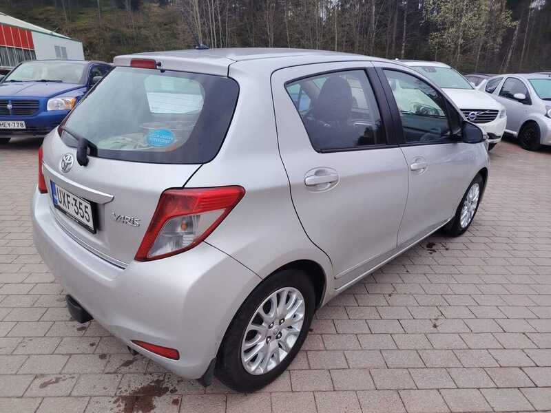 Toyota Yaris vaihtoauto