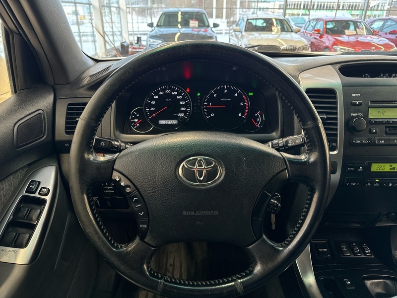 Toyota Land Cruiser vaihtoauto