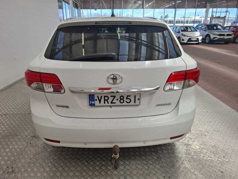 Toyota Avensis vaihtoauto