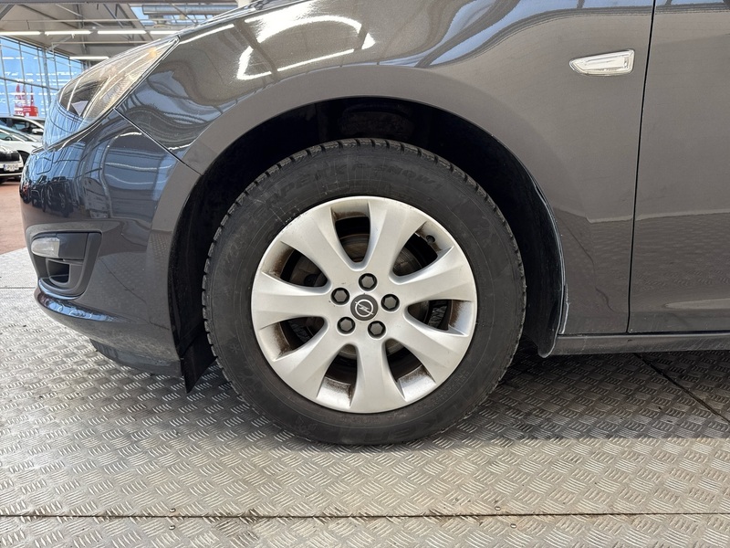 Opel Astra vaihtoauto