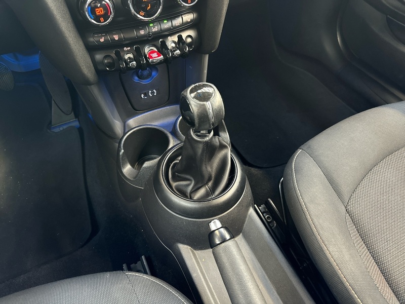 Mini Hatchback vaihtoauto