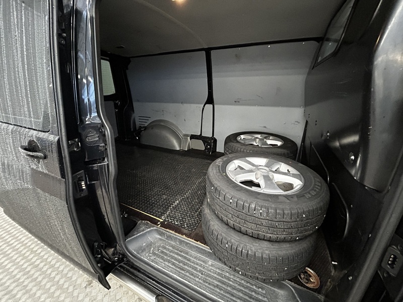 Volkswagen Transporter vaihtoauto