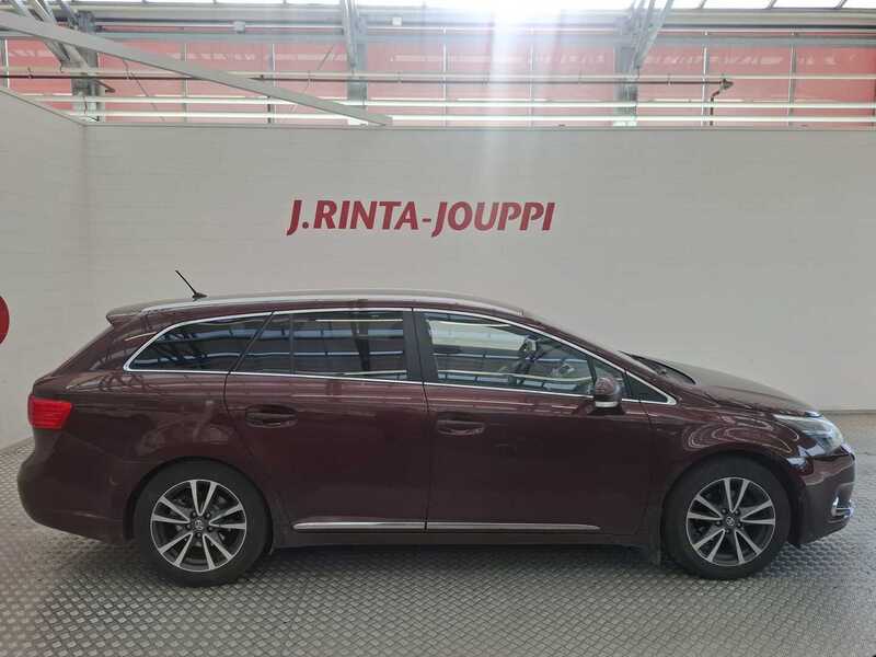 Toyota Avensis vaihtoauto