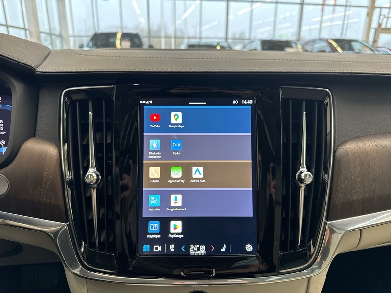 Volvo V90 Cross Country vaihtoauto