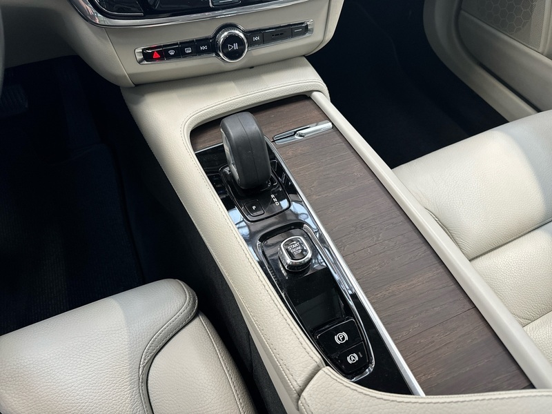 Volvo V90 Cross Country vaihtoauto