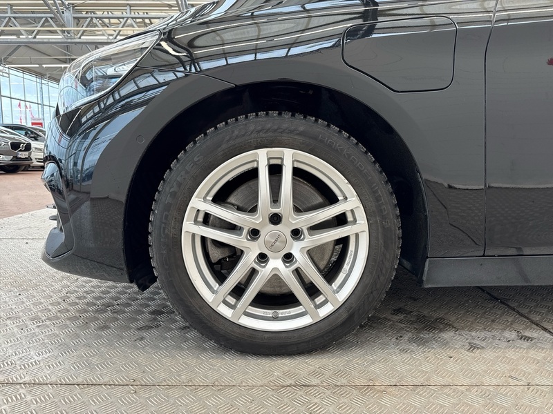 BMW 225 vaihtoauto